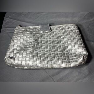 La Prairie Silver Woven Leather Clutch EPC